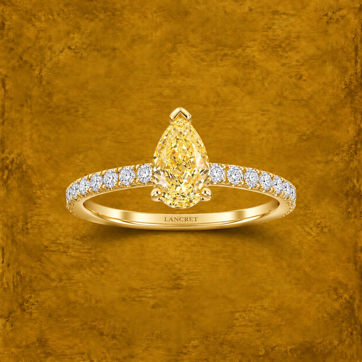 Pear Yellow Diamond Ring — Jewellery detail