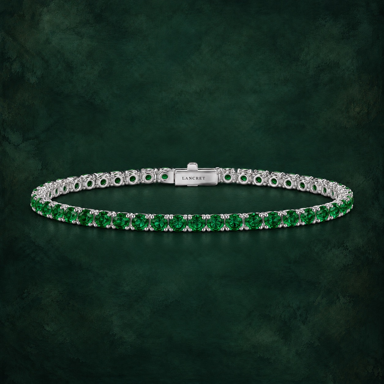 Round Emerald Line Bracelet — Jewellery detail