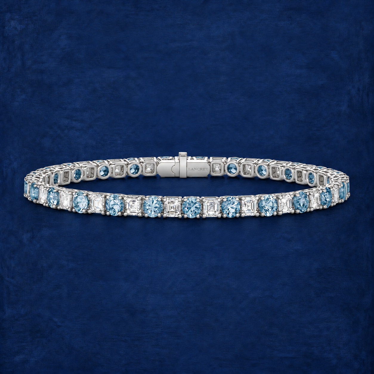 Aquamarine Diamond Bracelet — Jewellery detail