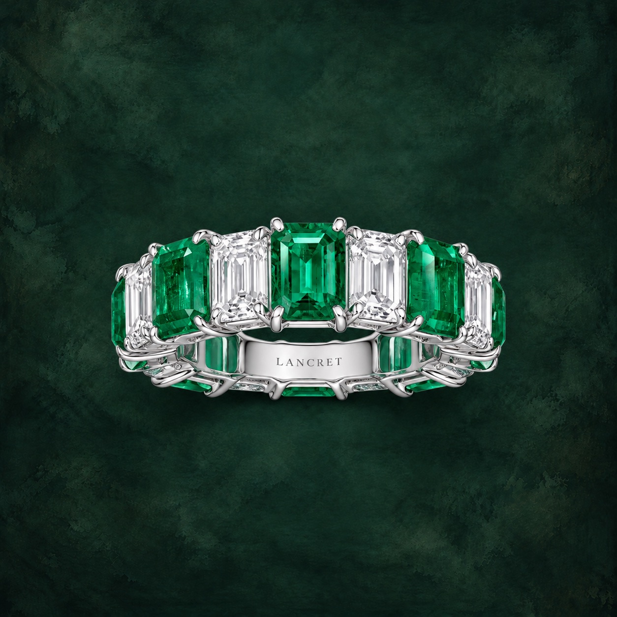 Step-Cut Emerald Diamond Band — Jewellery detail